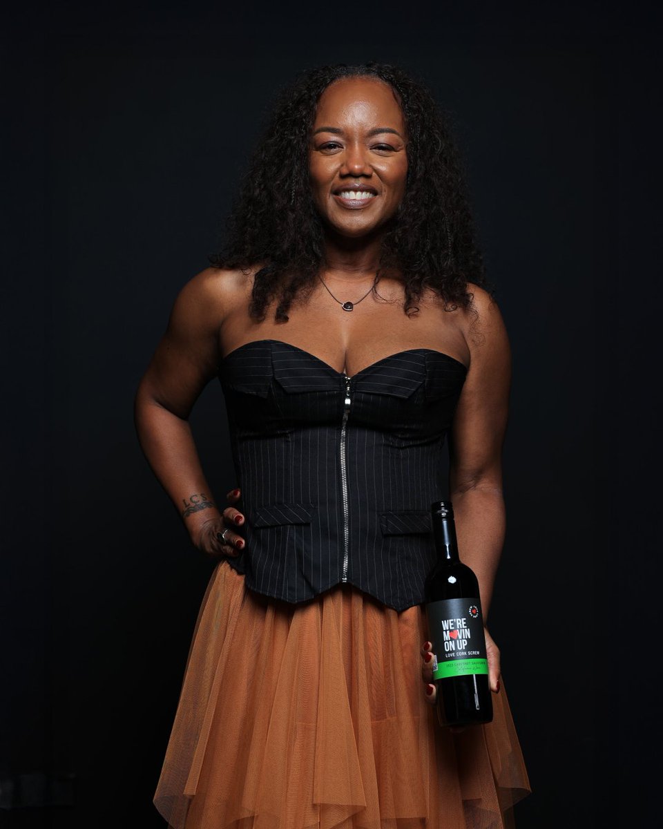 LoveCorkScrew's tweet image. Reinventing the wine industry one bottle at a time. 👸🏾

#womanownedbusiness #blackownedbusiness #badass #Chicago #ItsAMood