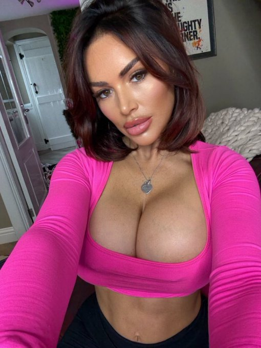 Gemma Massey tweet media