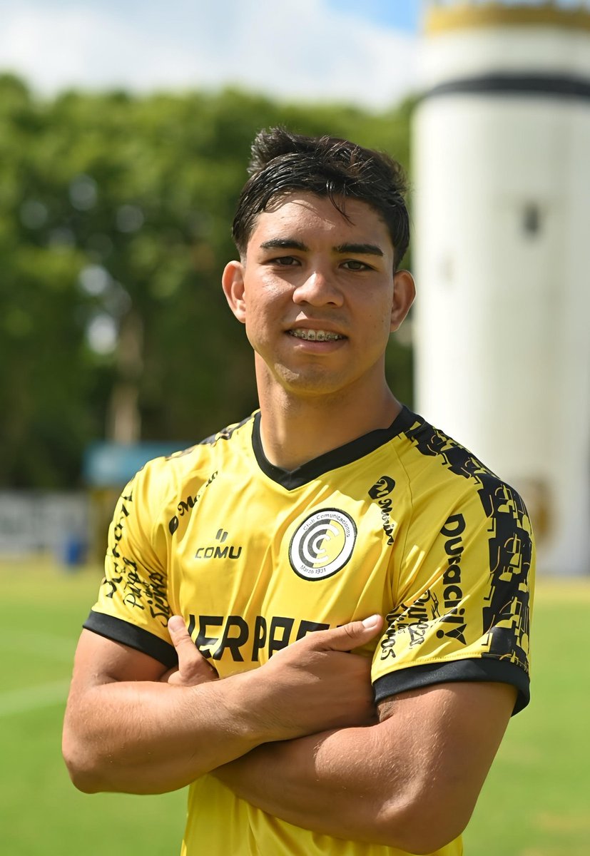 ⚽ ¡Nuevo refuerzo para el Cartero!

9️⃣ Se incorporó el delantero Lucas Gaona de 20 años, a préstamo desde Temperley.

🖤 ¡Bienvenido al club más lindo del mundo! 💛

#TenemosClub🌓