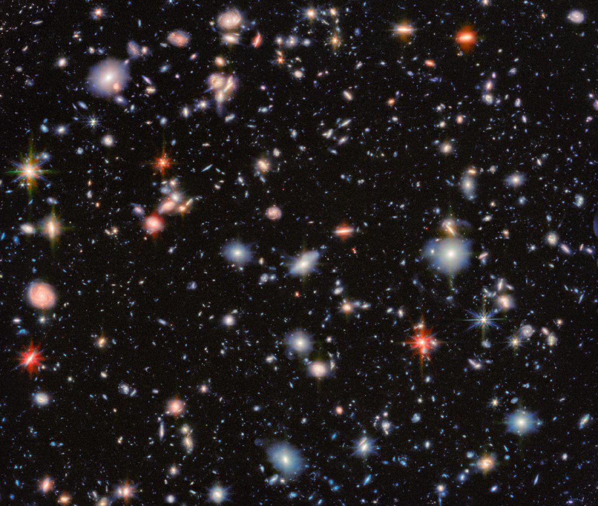 Over three years #NASAWebb observed the same area as the Hubble Ultra Deep Field for nearly 100 hours. Webb revealed more than 2,500 objects, including extremely distant galaxies that contain clues about galaxy growth in the early universe.

Credit: ESA, NASA, CSA.