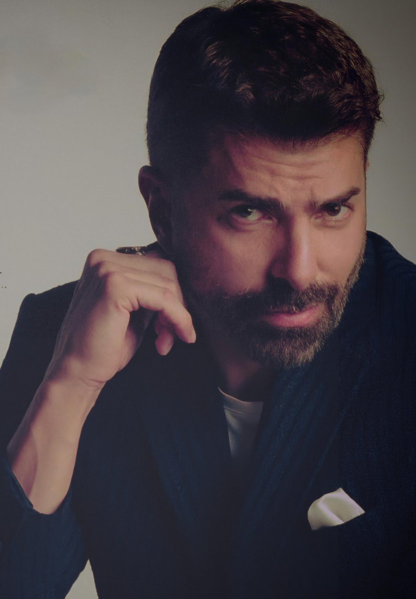 أريده أن يعرف أن محبتنا له صادقة و أنه ممثل رائع و يستحق الأفضل .✨
طيب القلب💙
لأنه يستحق الدعم، وأول ماشفت ابتسامته الرائعة وقلبه الطيب بديت الدعم من غير تفكير😍
هذه وحدة من الصور يلي أحبه ولكن أحب صور كثيرة خاصة ليكون فيها ابتسامة أو نظرات مميزة💘

#CenkTorun <a href="/CenkTorun/">Cenk Torun</a>