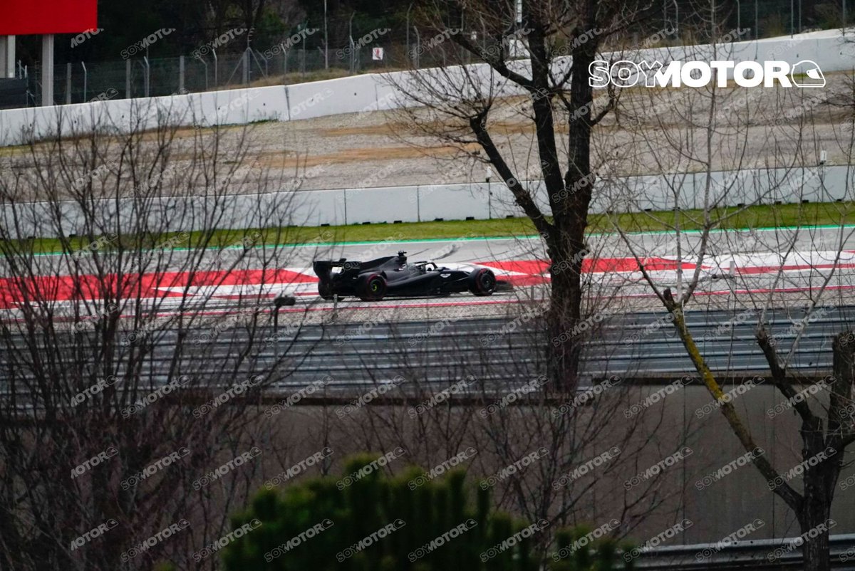 SoyMotor's tweet image. 📸MÁS IMAGENES

💣ESTE ES EL MONOPLAZA DE FERNANDO ALONSO PARA 2026 

 #F1 #F1Testing