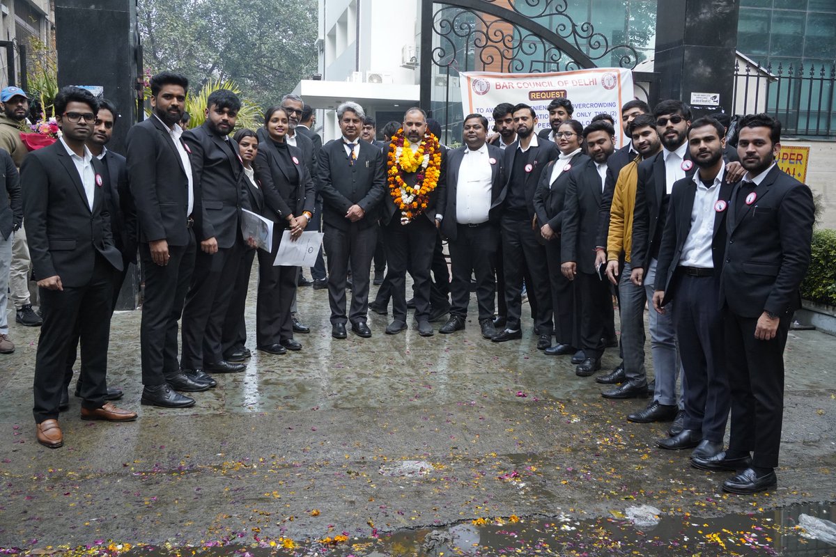 कोचिंग संस्थान का काला चिट्ठा tweet media