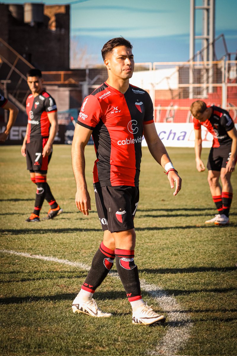 🚨 #Peñarol está interesado en el 🇦🇷 extremo argentino Ignacio Lago. El equipo carbonero ya presentó una oferta según informó <a href="/BrianWB10/">Brian Borra</a>. Sería préstamo por un año, con cargo y con opción de compra.