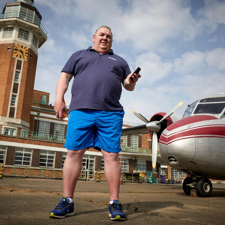 The Extreme Football Enthusiast tweet media