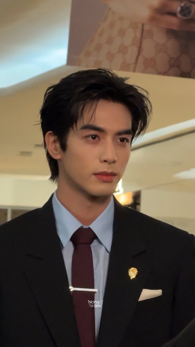 😭😭😭😭😭😭😭😭😭😭

#SongWeilong #ซ่งเวยหลง #GucciCentralEmbassy 
#宋威龙 #GUCCI