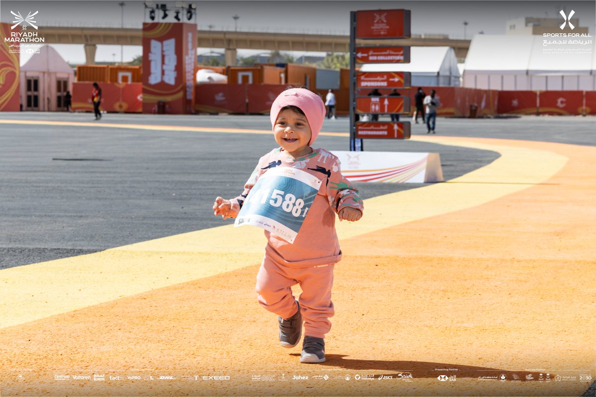 RiyadhMarathon_'s tweet photo. من الصغير للكبير.. الكل مشارك معنا في #ماراثون_الرياض 🏁🧡 https://t.co/WMXqovlocU