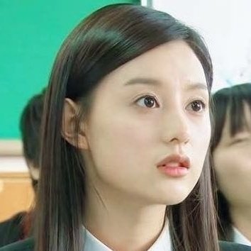 jiwon_ding1019's tweet image. 그리고 김지원이란 여자의 성장..