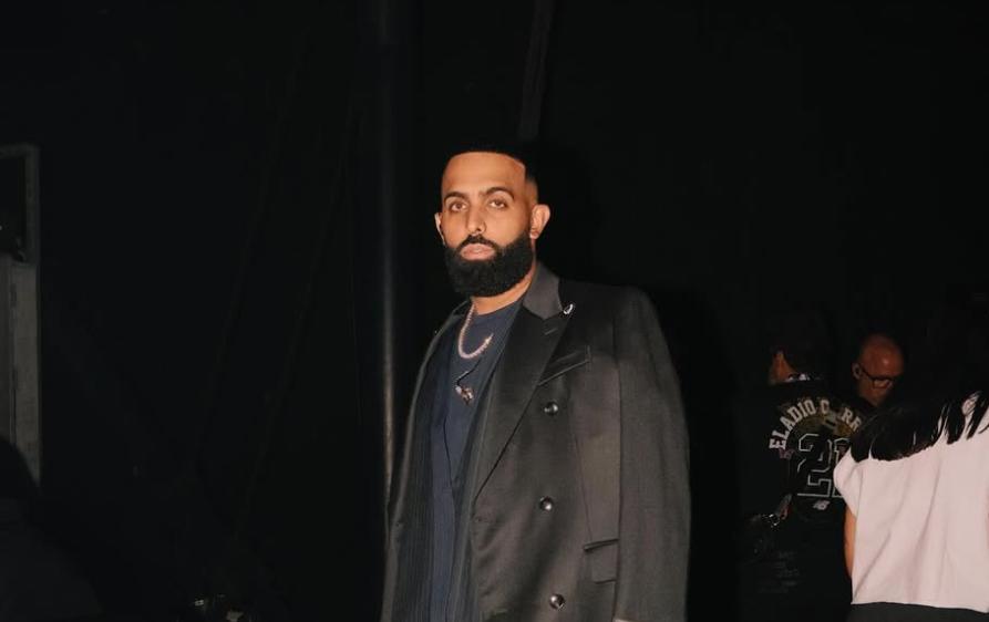 Eladio Carrión en concierto en Madrid 2026

El rapero puertorriqueño desvela las canciones que interpretará en su esperado show en la capital española

Eladio Carrión ha ...

edmradio.es/2026/01/29/ela…

#MÚSICA #EDMradio