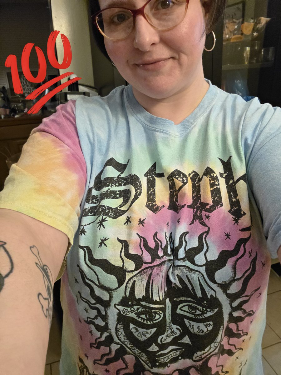 TiffanyP427's tweet image. Wearing my @stephdelander shirt to work today to remind myself that I am 'that bitch'... LFG Thursday, I ain't scared! #Tiffybunz #SDL #HeelTurn #NotTodaySatan #WishIWasAtHomeWithMyPup