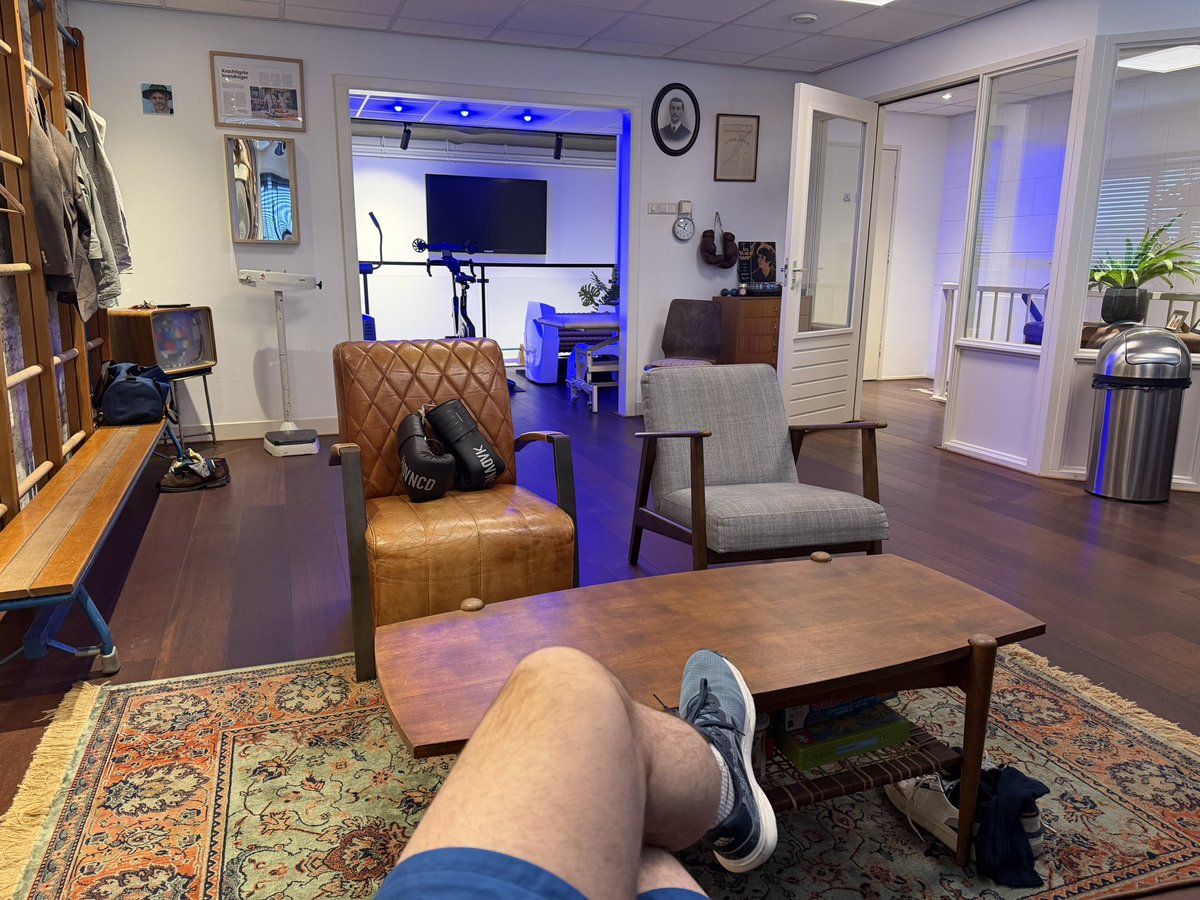 joskeijsper's tweet image. Vanochtend een huisbezoek in Zaandam en daarna werken op kantoor. Nu klaar voor uurtje knallen! #personaltraining #trosfit alkmaar #blijvenbewegen #parkinson