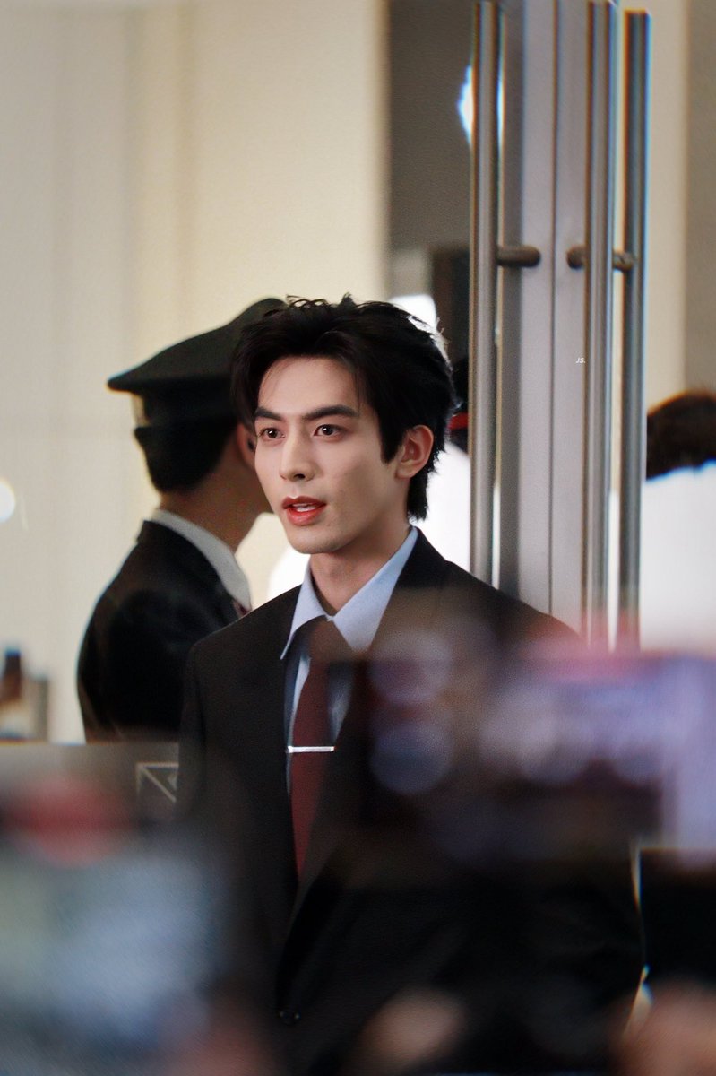 โอ้โหวววว เฟรมพระเจ้า 💕🙏

#SongWeilong #宋威龙 #ซ่งเวยหลง 
#Gucci #GucciCentralEmbassy