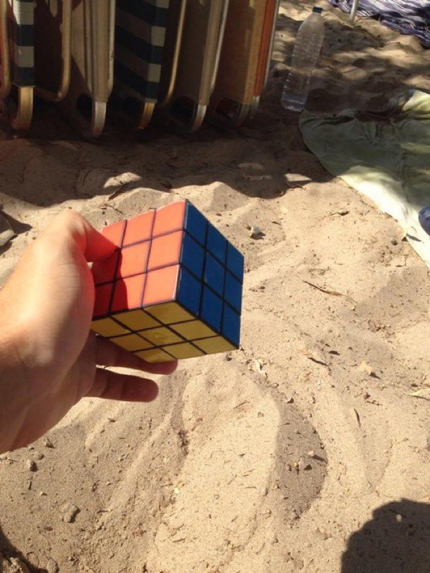 Strataataa's tweet image. So I find an unsolved rubix cube, I take it and solve it when nobody's looking then I put it back and just watched 😂😂