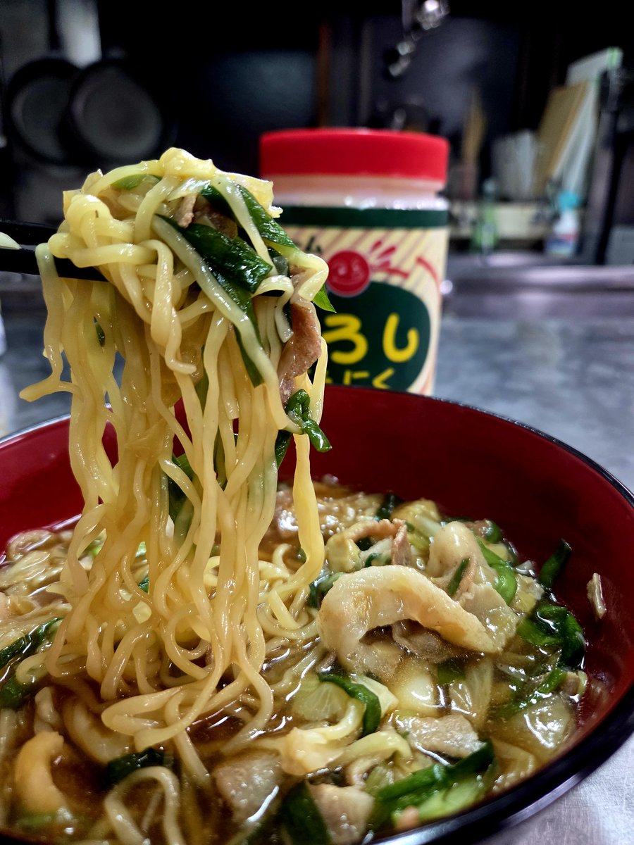 Yuumi_a0919's tweet photo. ばぁちゃん送ってくれた中華三昧、
ラスト一食分、今日の〆に食べました
ありがとう!あんかけと🧄ポイント!w

昨日飲みすぎたので、
今夜は早寝します😵🍺🌀

#一日一麺
#おうちごはん https://t.co/HurVr4KnnO