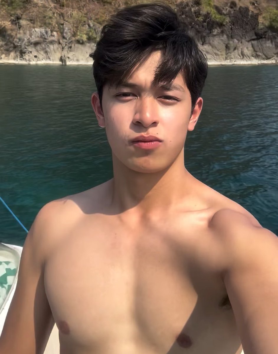 PCaster_'s tweet photo. LOWER ALJON, PLEASE. 🥺 https://t.co/Xw5BCFsSZc