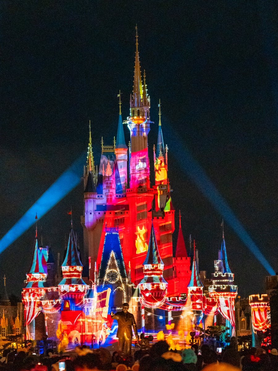 ディズニーランド #シンデレラ城 「Reach for the Stars」綺麗でしたね