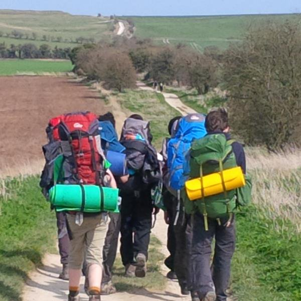 H5adventure's tweet image. Top Tip #1 🎒Rucksack Size!🎒

Your @DofE expedition rucksack should be between 55 and 75 litres

🥾Too small? You will struggle to carry team equipment
🥾Too big? It will be too heavy to carry!

More top tips available at h5adventure.com

#lightisright #justenough #DofE