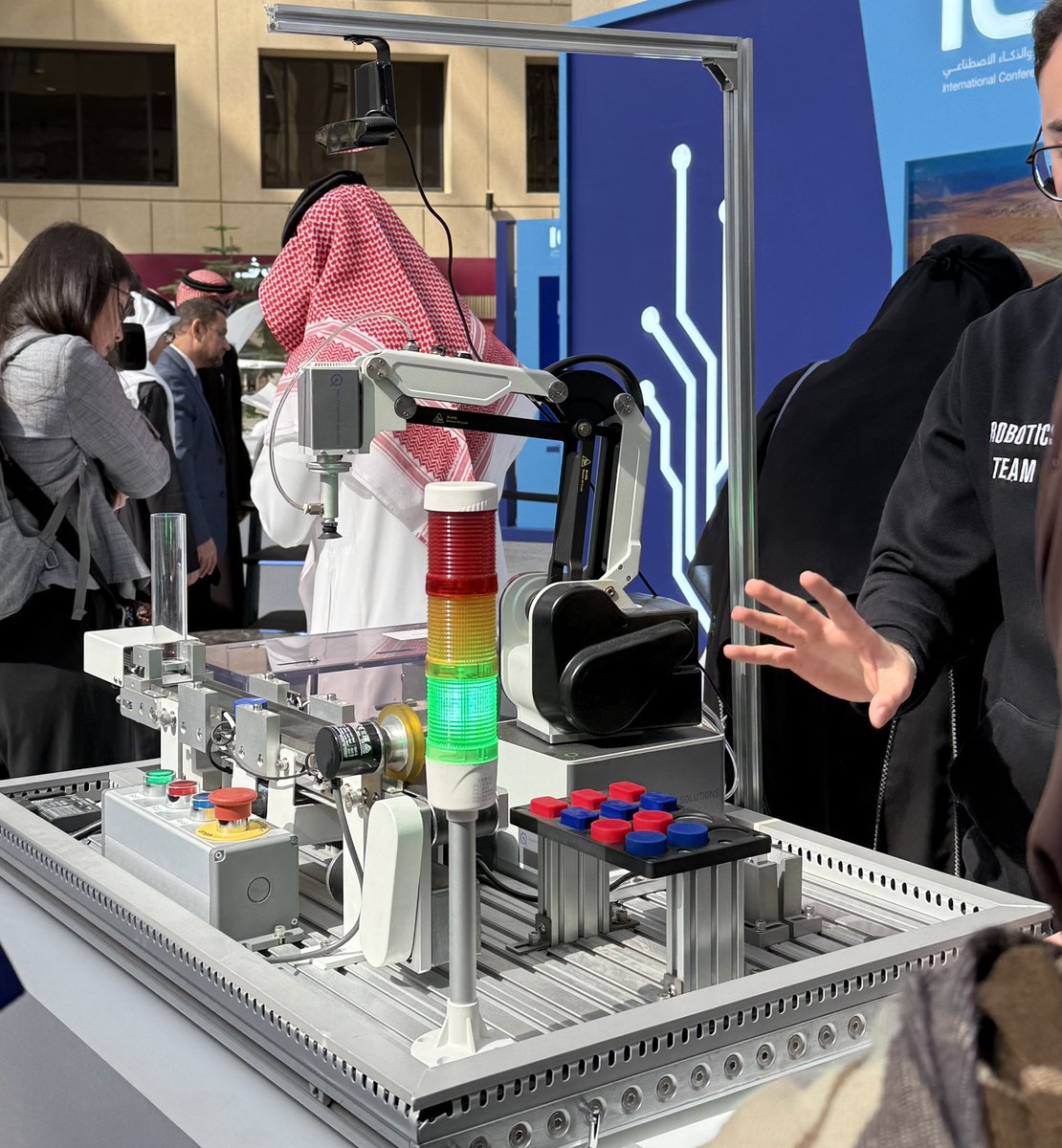Lar7i's tweet photo. من مؤتمر اليوم✨

#SDAIA #KSU https://t.co/O4nS8Ifgpc