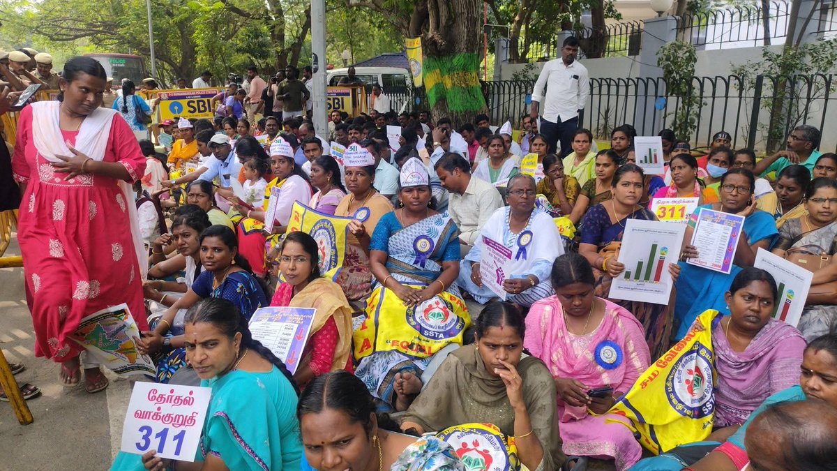 Thilipa87's tweet photo. @mkstalin 
@CMOTamilnadu @Udhaystalin
@Anbil_Mahesh @arivalayam 

#இடைநிலைஆசிரியர்கள் 
#சமவேலைக்குசமஊதியம்
#35ஆம் நாள் போராட்டம் https://t.co/1zvAFW8tF8