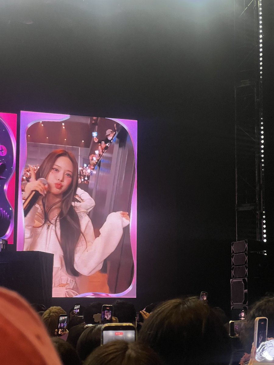 izna ファンコン　nayazone ジミン Amazon.co.jp: BANGJEEMIN ジミン IZNA イズナ N A Concept Photo NAYA