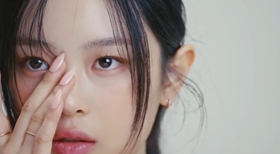 팜하니 얼굴 tweet media