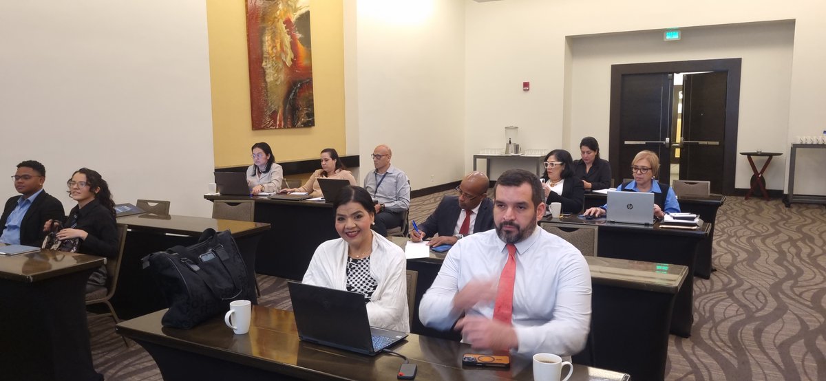 UNODC_ROPAN's tweet photo. #Panamá🇵🇦 | Con la participación de 3⃣5⃣ funcionarios, continuamos con la alta capacitación en blockchain, activos virtuales y prevención de LA/FT, un taller en el que se aborda desde el ecosistema cripto hasta la supervisión basada en riesgo.
🇺🇳🙏🇨🇦

@IPACOOP @OJudicialPanama https://t.co/DpO4OrflXb