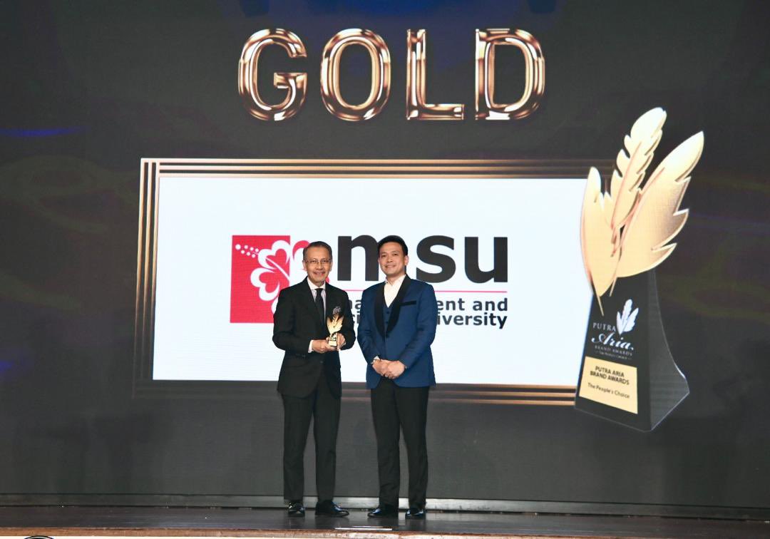 MohdShukriYajid's tweet photo. Delighted to share this achievement with #MSurians. A great beginning of 2026! @MSUMalaysia has again, been awarded GOLD at the Putra Aria Brand Awards 2025 in Education &amp; Learning! Thanks to our partners, alumni, and community for your commitment &amp; support. #PutraAriaAwards https://t.co/wM9EJNj9gk