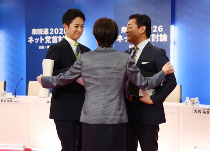 CMv43tb9's tweet image. どこに入れても着地点は一緒🏺