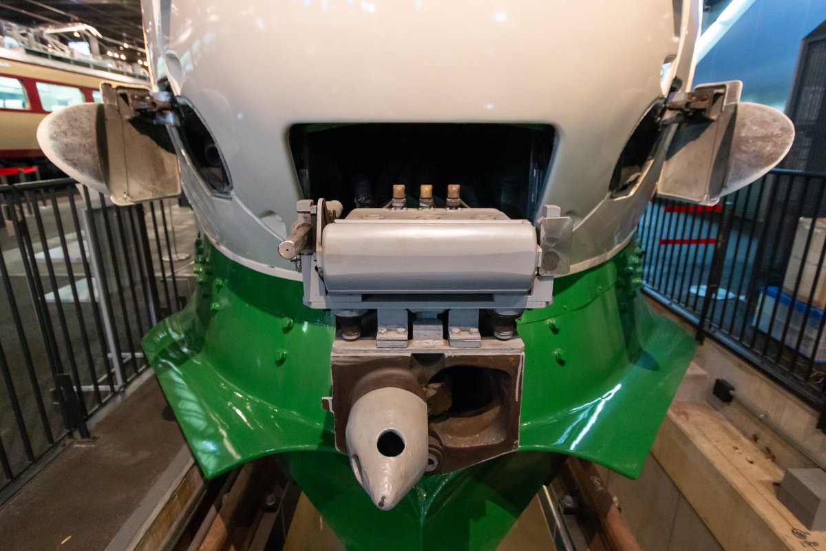 横の穴何のためなのか分からなかったがこのツイートで判明 ありがとう