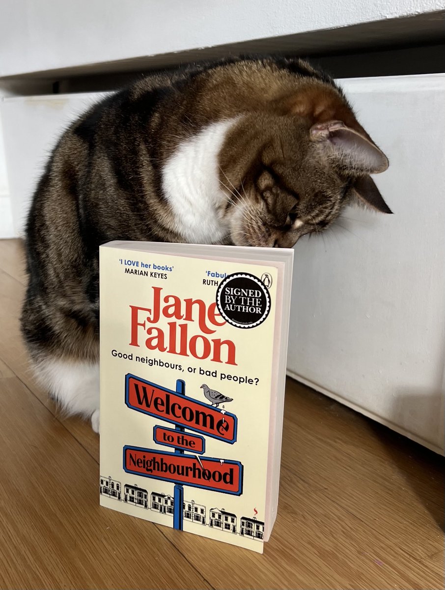 NellyD12825012's tweet photo. Yogi showing a little bit too much enthusiasm and getting his teeth stuck into #WelcomeToTheNeighbourhood #PromoPet @JaneFallon https://t.co/s5BqwfzSu1
