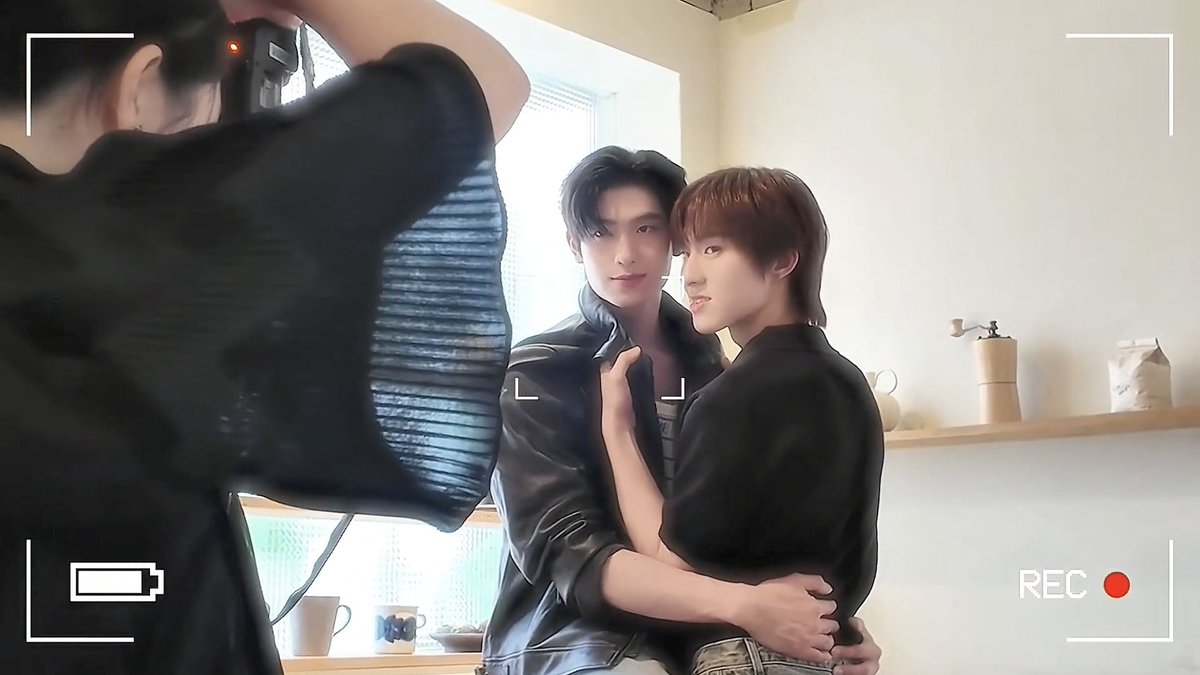 jrsxcvii's tweet image. ร้อยพล๊อตในหัวเลยละ 

#BTSYourskyFMinSeoul
꒰ ⋆ #thomaskong  ; #โทมัสก้อง  ♡ ꒱