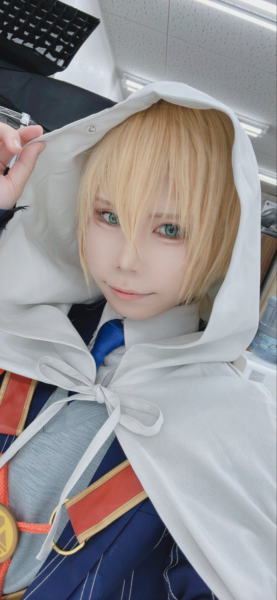 【コスプレ/とうらぶ】
そして、、SNSをサボりすぎて写真、今年のコス初めだった伯仲を下書きにいれたままあげ忘れておりました……😭
かずおさん、毎度良き長義をありがとございます……だいすきすぎる
そろそろ生活も落ち着いてきたので、写真編集するぞーー！