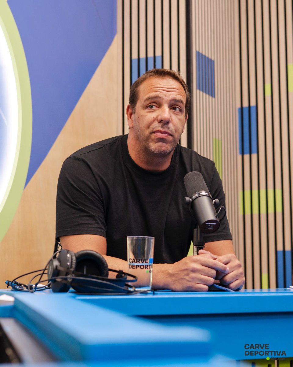 CarveDeportiva's tweet image. La deuda con Jaime Báez: "Es de premios más algunos salarios que nosotros estamos pidiendo que resigne algo de eso porque así administramos el club". 

Nacho Ruglio en #Minuto1

💻youtube.com/watch?v=J5b7PL…