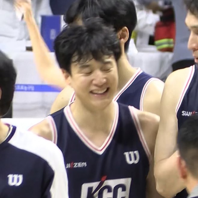 캐둥 허둥 (@mini_kcc) on Twitter photo 