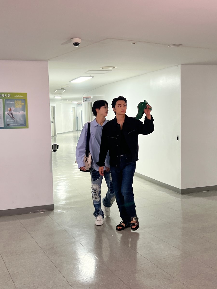 kitcatuz's tweet image. do you remember when...