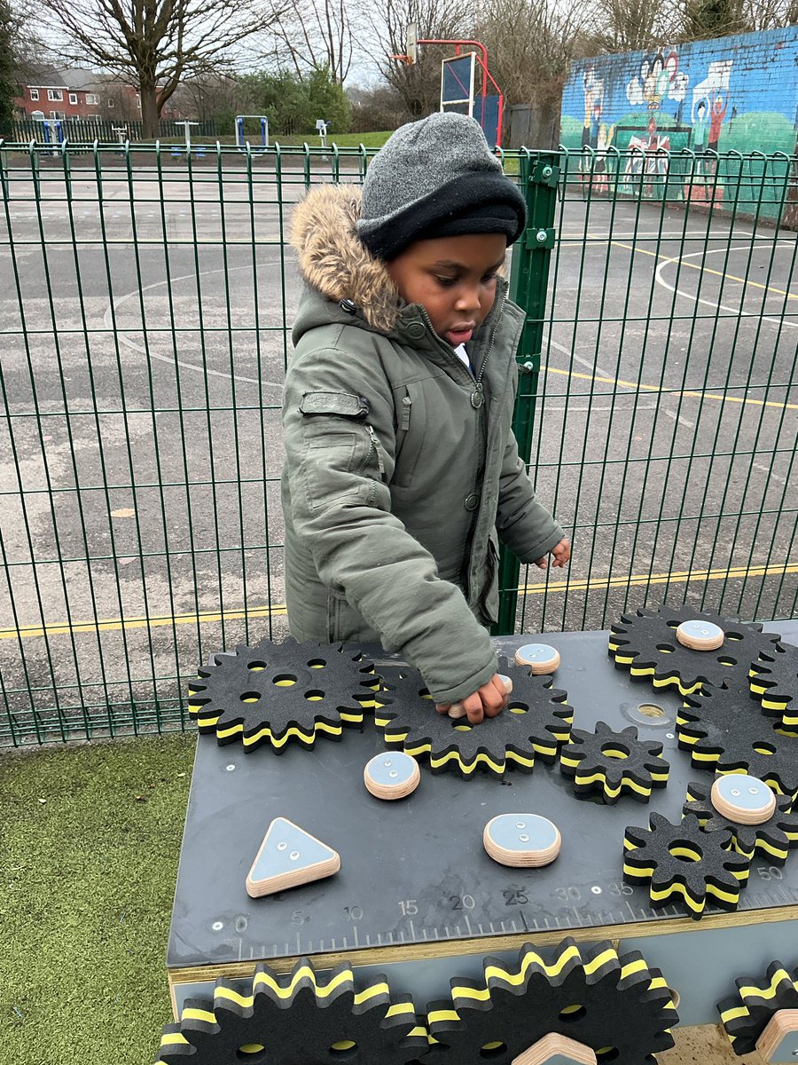 Parkfield's tweet image. The Cherry Tree children are loving their new outdoor play equipment 🌳✨ So much fun climbing and balancing, pouring water and watching it flow 💧, digging in the sand, exploring freely and building confidence every day! #OutdoorPlay #LearningThroughPlay