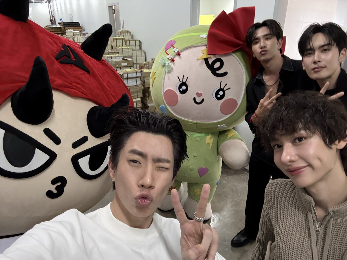 off_tumcial's tweet image. สลับลูกหน่อยยย