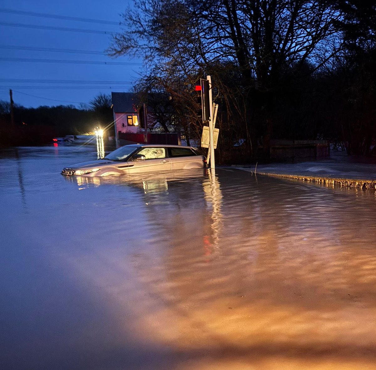 Devon and Somerset Fire and Rescue Service tweet media