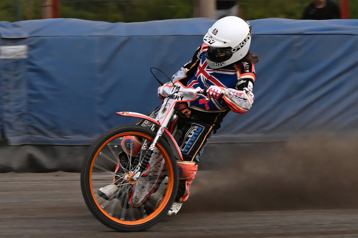 Andy Mountain tweet media