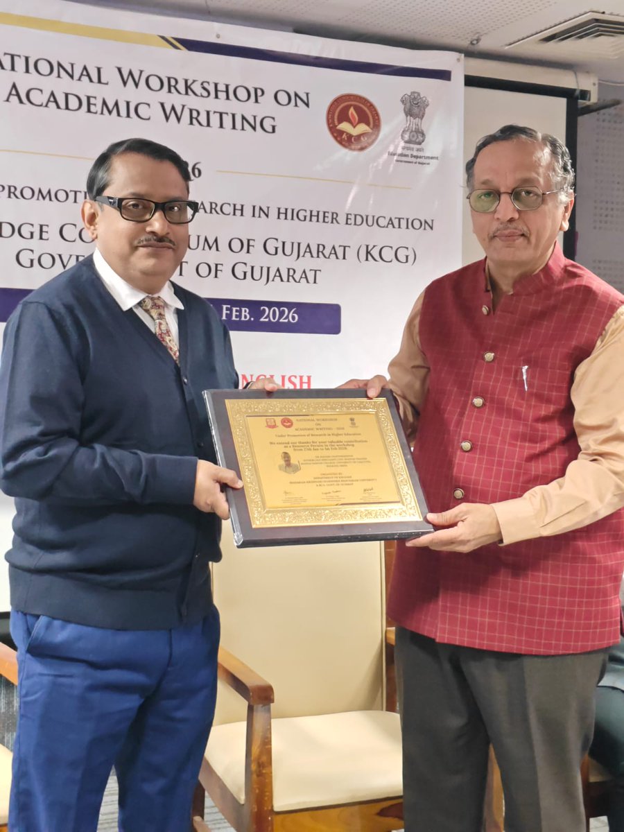 vcmkbu's tweet photo. 🎉 National Workshop on Academic Writing launched at Bhavnagar University!
Inaugurated by VC Dr. Bharat B. Ramanuj. Focus: Research writing, ethics &amp; global skills for scholars &amp; students.
“Academic writing is the soul of research.”
6-day event with national experts.
#Academic https://t.co/CJC9N6OIbj