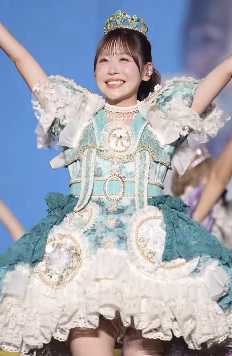 クラシカルプリンセスすぎ👸🏻♡ #櫻井優衣 #FRUITSZIPPER