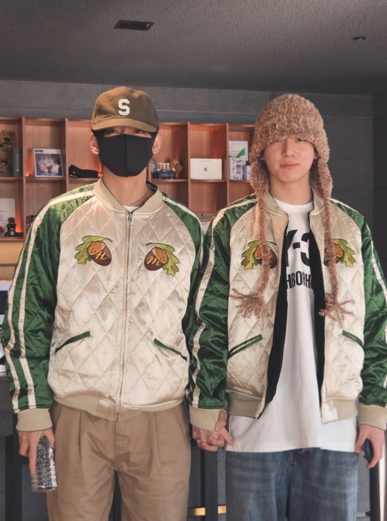 Supbnj's tweet image. มึง ห้ะ