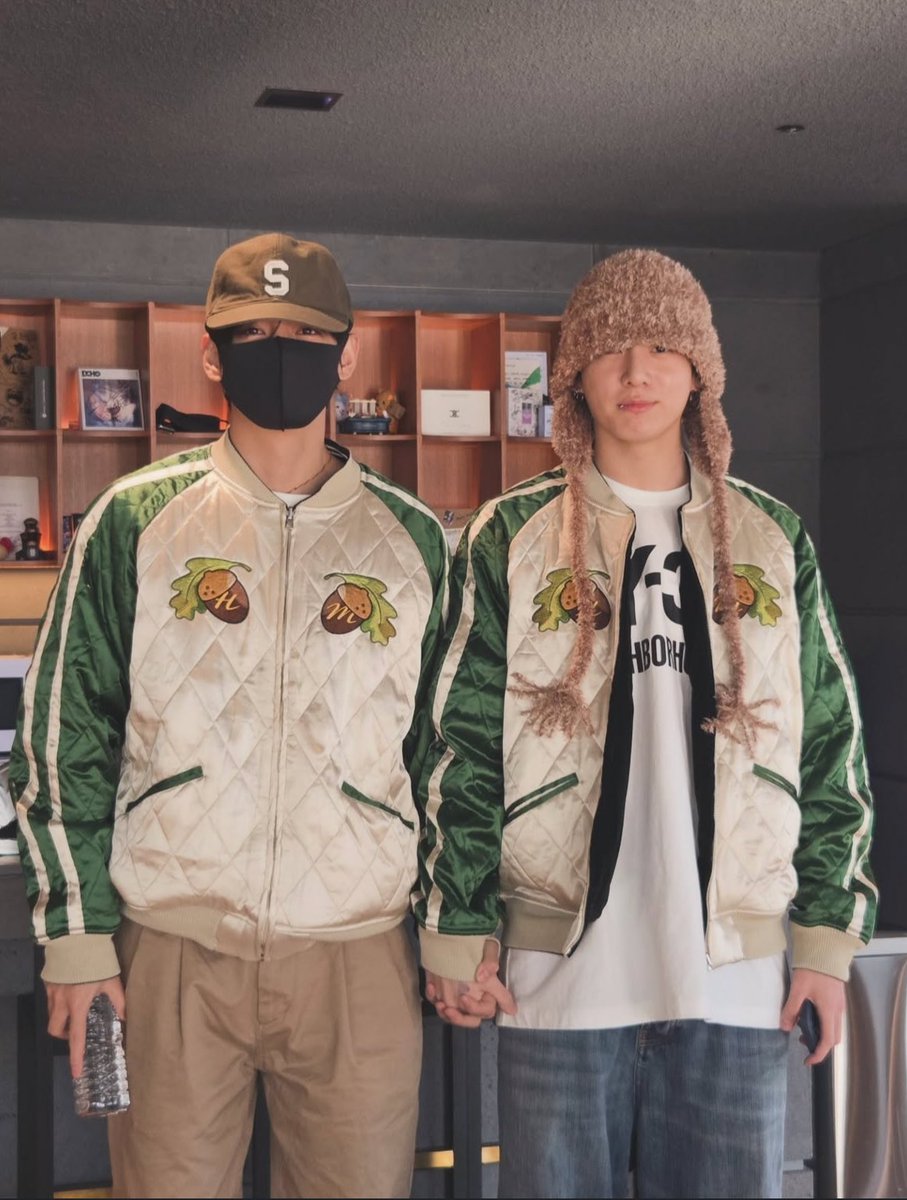 Taehyungimpact's tweet image. OMG TAEHYUNG WITH JUNGKOOK