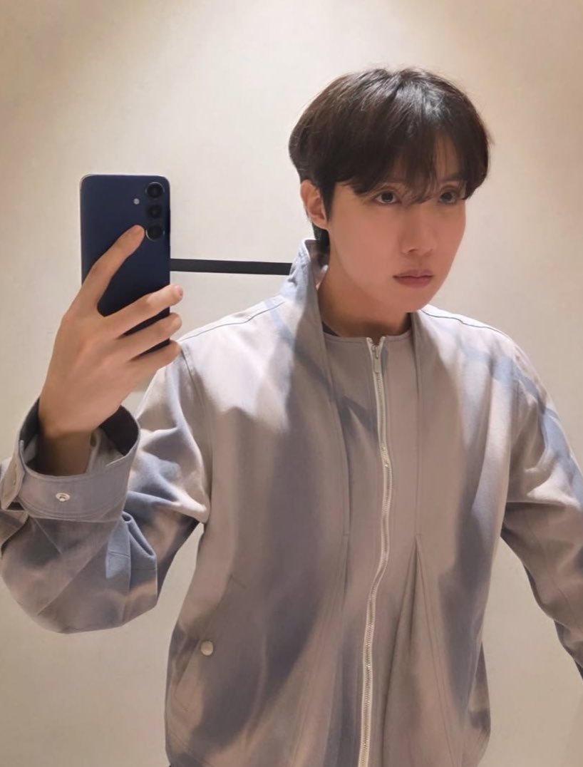 ᴮᴸᴬᶜᴷᴶᴵᴺ ✈︎ 𝘈𝘙𝘐𝘙𝘈𝘕𝘎 ⟭⟬ ⁷ tweet media