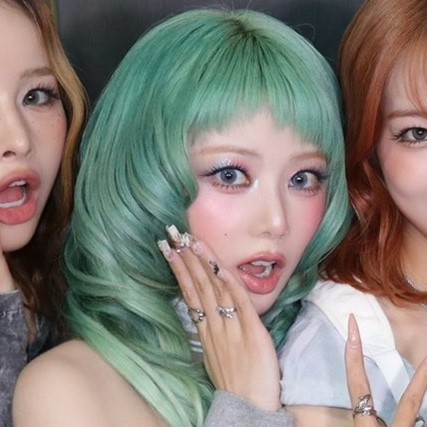 I can't believe my bias is the cutest thing this world has ever