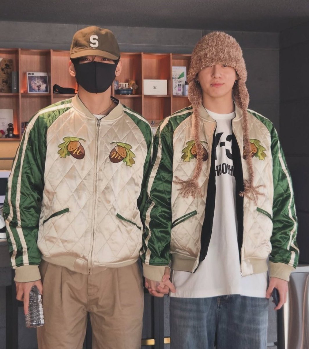 🐨"taekook are the same person with different bodies"