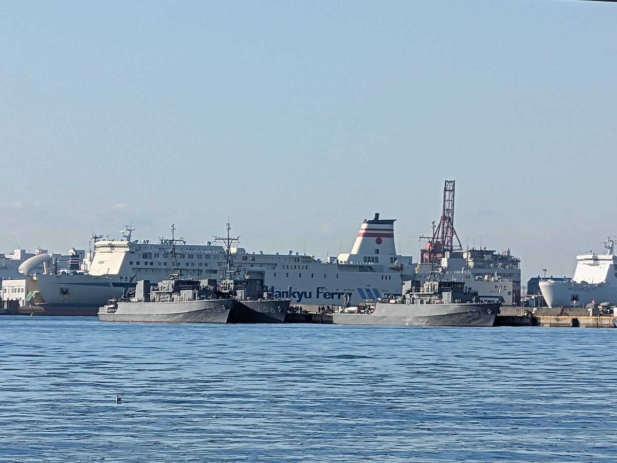 4mSrXFyh8D4Px2T's tweet photo. 2026/1/28
阪神基地撮影
掃海艇ひらしま・はつしま・あいしま
#阪神基地
#掃海艇
#ひらしま
#MSC601
#はつしま
#MSC606
#あいしま
#MSC688
#自衛隊大作戦
#自衛隊兵庫地方協力本部
#兵庫地本
#自衛隊京都地方協力本部
#京都地本
#自衛隊長崎地方協力本部
#長崎地本
#舞鶴地方総監部
#佐世保地方総監部 https://t.co/RbSGw7WhEY