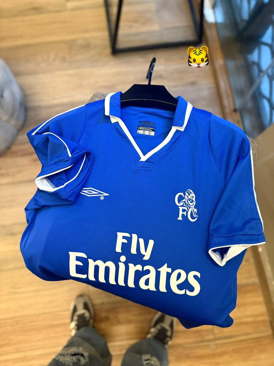 Chelsea retro available in store 

L,XL,XXL, XXXL 

25,000🏷️
