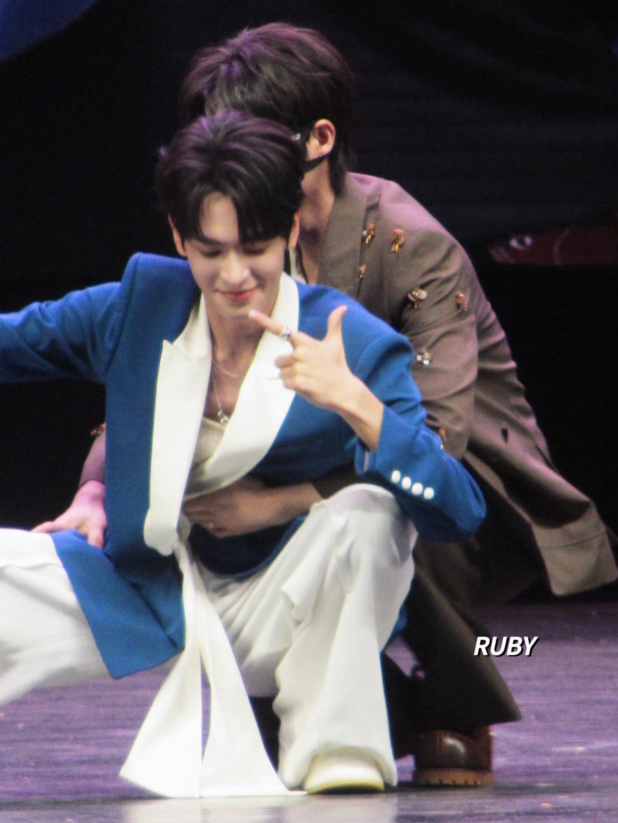 ShenKeRuby's tweet image. 上下其手

#紫陌红尘 #紫陌紅塵 
#張哲旭 #弭金 #旭日流金 
#killtolove #xujin #boyslove #BL