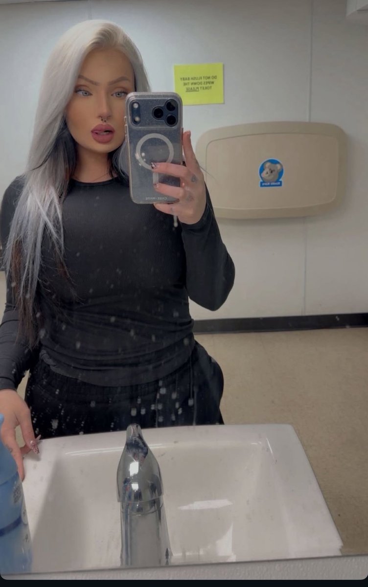 obey_snow's tweet photo. Clean it all up cucky #femdom #paypig https://t.co/JGIhgXasL8